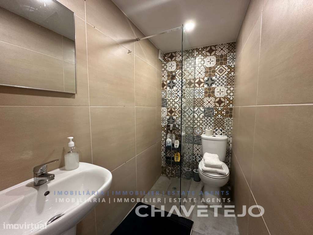Oportunidade! Alojamento local com estúdio e T1 em funcionamento no...-26