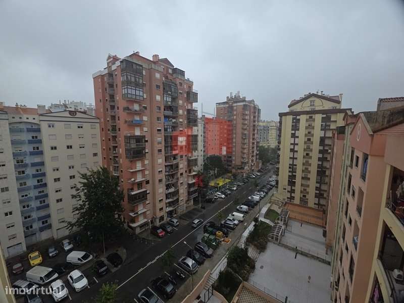 Apartamento T2 - Tapada das Mercês-11