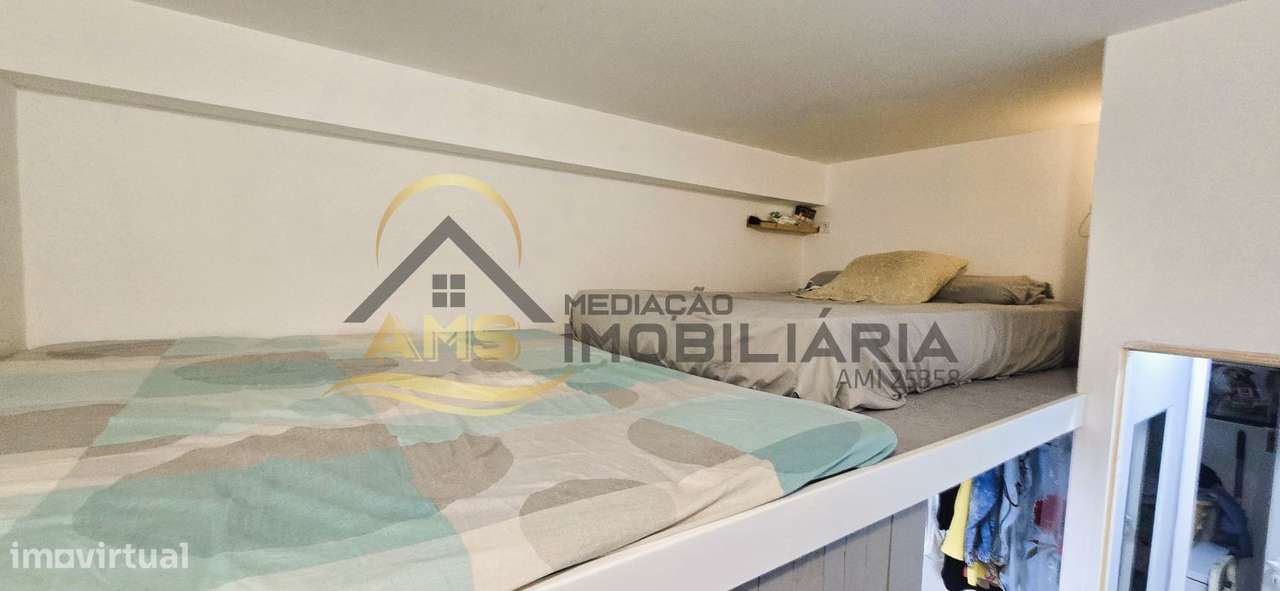 LOJA COMERCIAL/APARTAMENTO T1+1-8