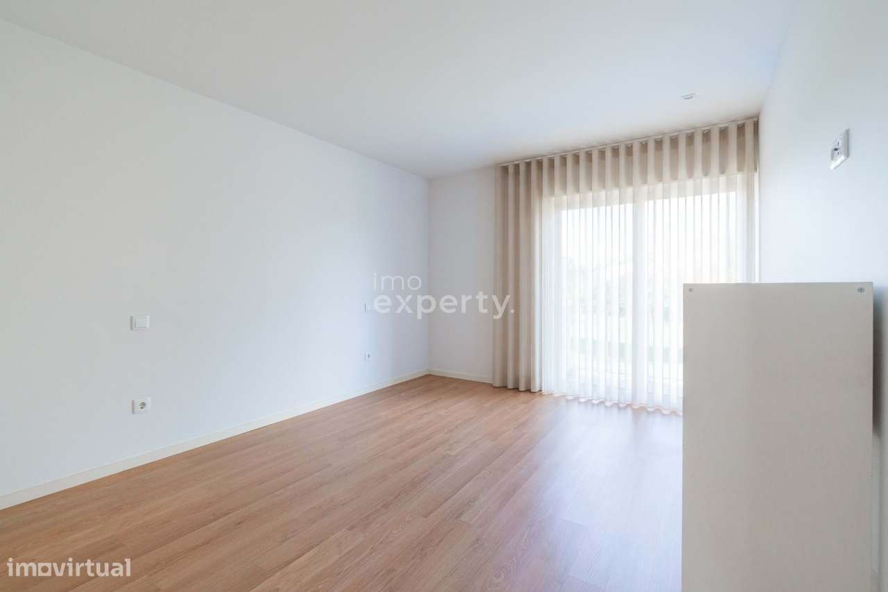 Moradia T3 geminada em V. N. de Famalicão, Braga-10