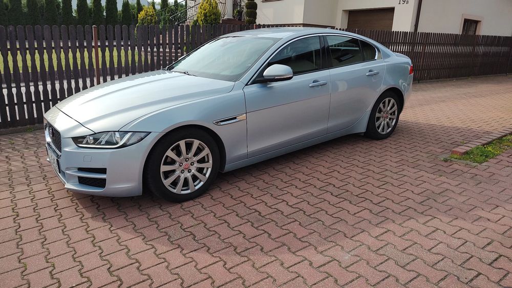 Jaguar XE 2016