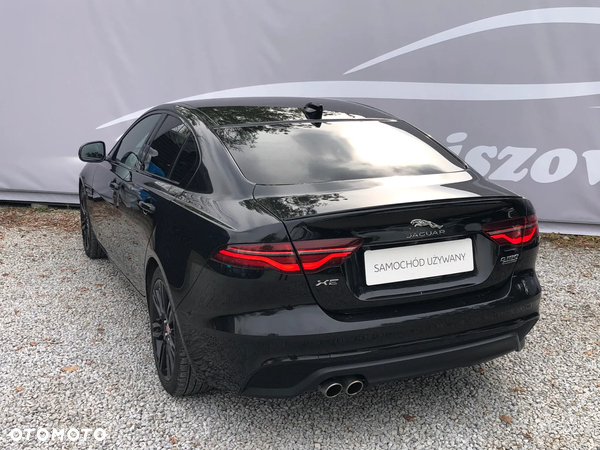 Jaguar XE 2.0 D180 S - 14