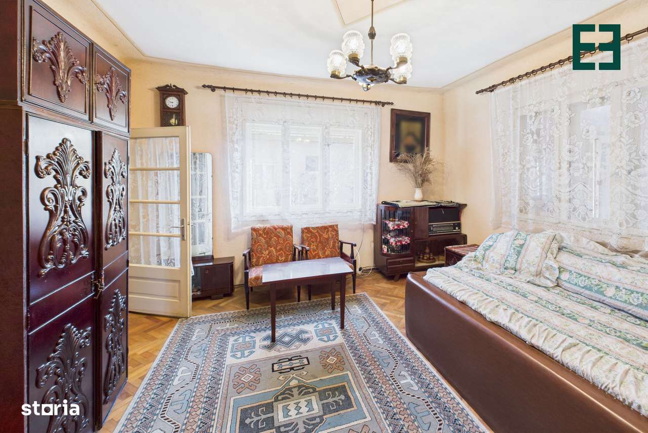 Casă cu 10 camere și 1437 mp teren în Ineu - Arad-13