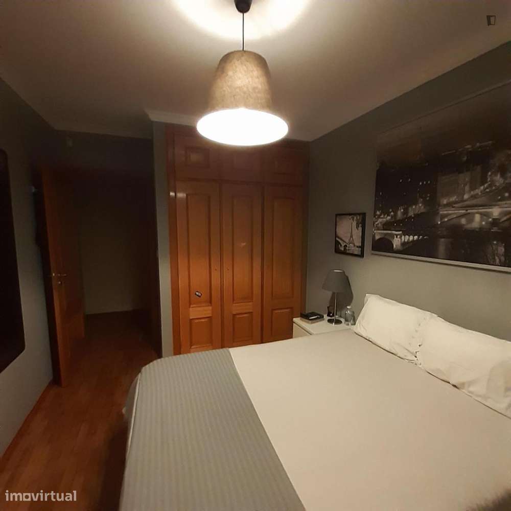 Quarto - localizado em Lisbon - Grande imagem: 5/10