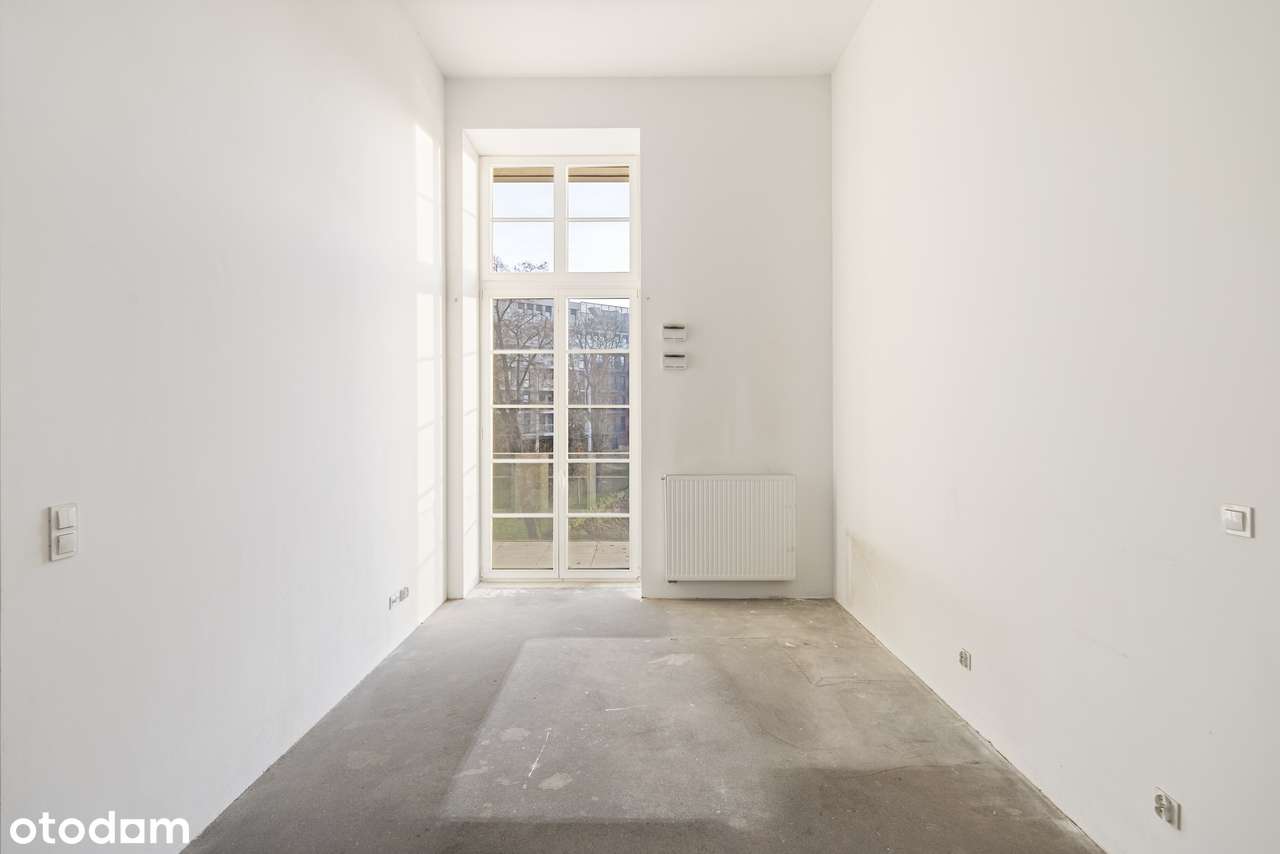 Przy Rynku | Południowe światło | 4,5 m sufit | 3 pokoje | 2 balkony-5