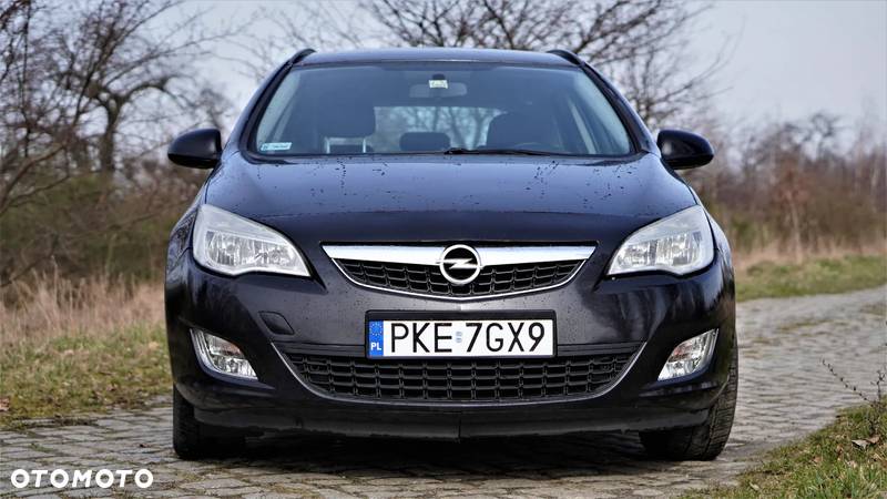 Opel Astra IV 1.7 CDTI Cosmo - 4