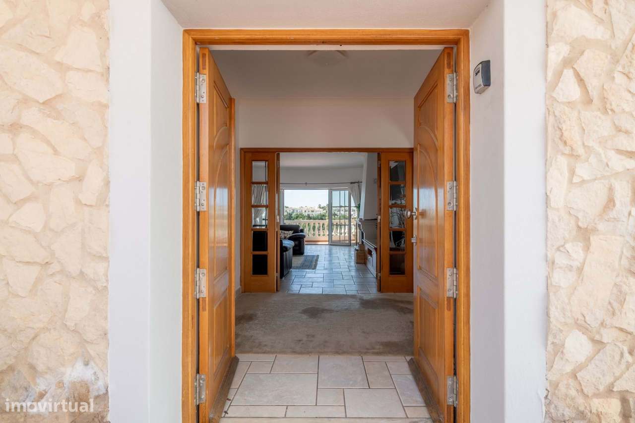 Grande propriedade de golfe com vistas panorâmicas - Grande imagem: 3/38