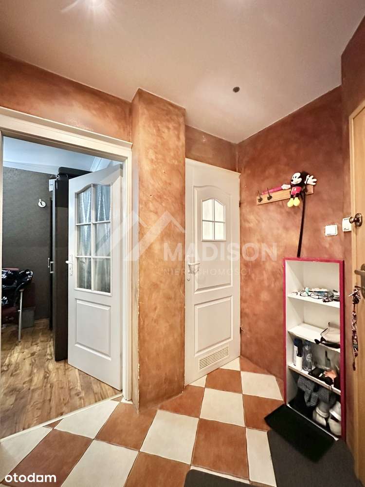 38m | 2 pokoje | duży balkon | komórka | garaż-10