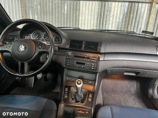 BMW Seria 3 318i - 28