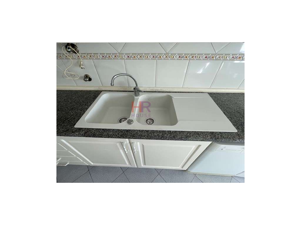 Coimbra arrenda-se T1 Eiras com garagem junto ao lidl de Eiras. - Grande imagem: 3/16