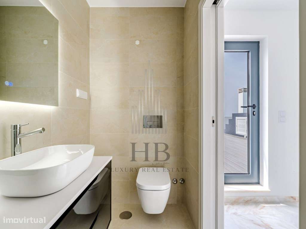 Apartamento T2 com Rooftop Privado, Piscina e Vista Panorâmica-38