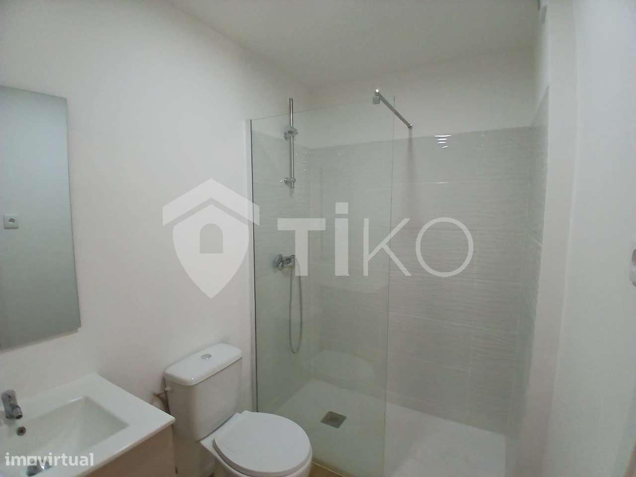 Invista no Seu Futuro: Apartamento T3 em  processo de renovação Total-10