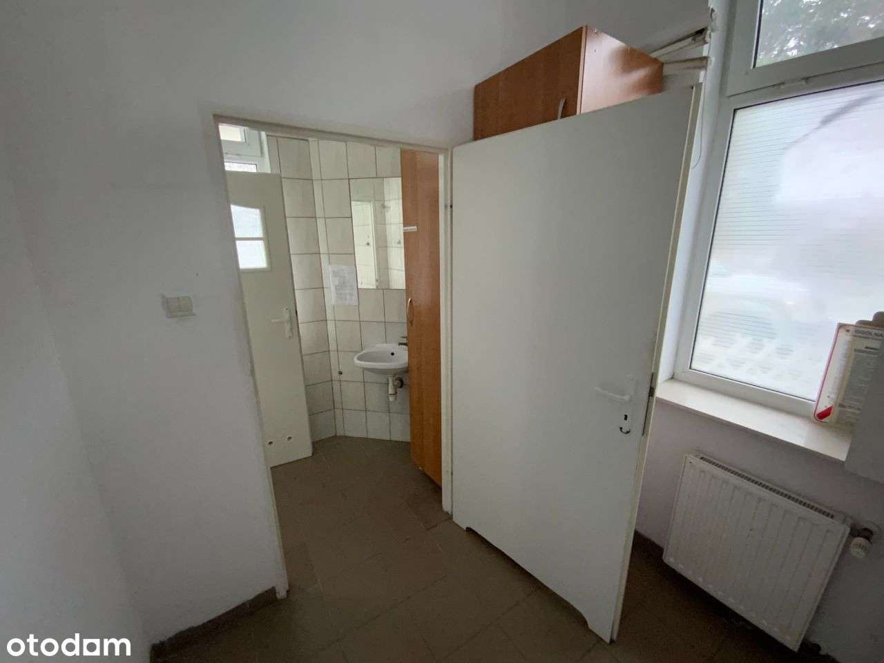 Atrakcyjny lokal użytkowy blisko morza!-14