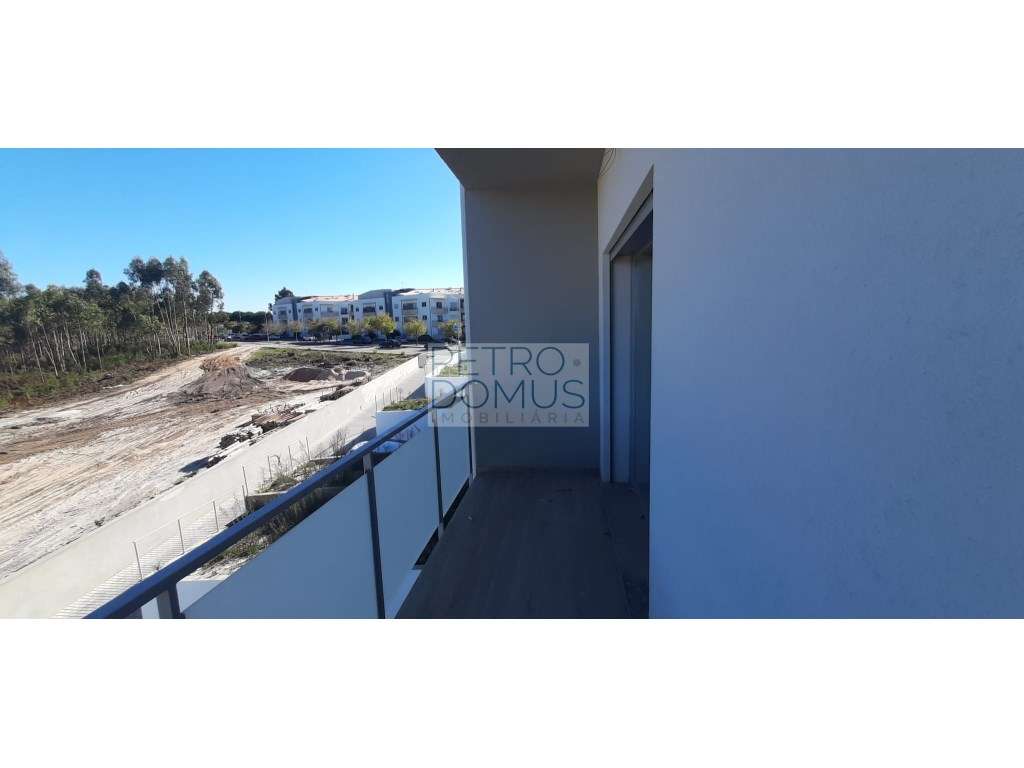 MORADIA T4+SÓTÃO AMPLO COM 50 m2 - CASAL DOS MATOS-5