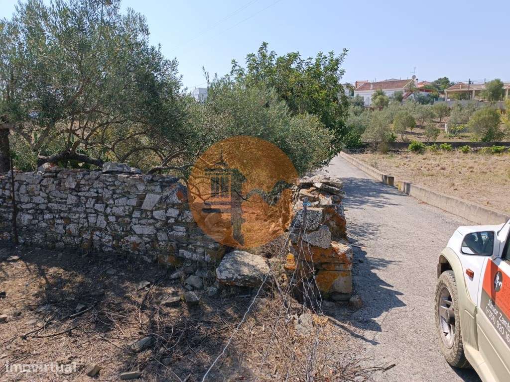 TERRENO COM 440 M2 JUNTO A ALDEIA DA CASA BRANCA EM BALURCOS - ALCO... - Grande imagem: 3/18