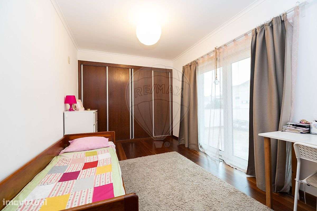 Moradia T5 para venda-15