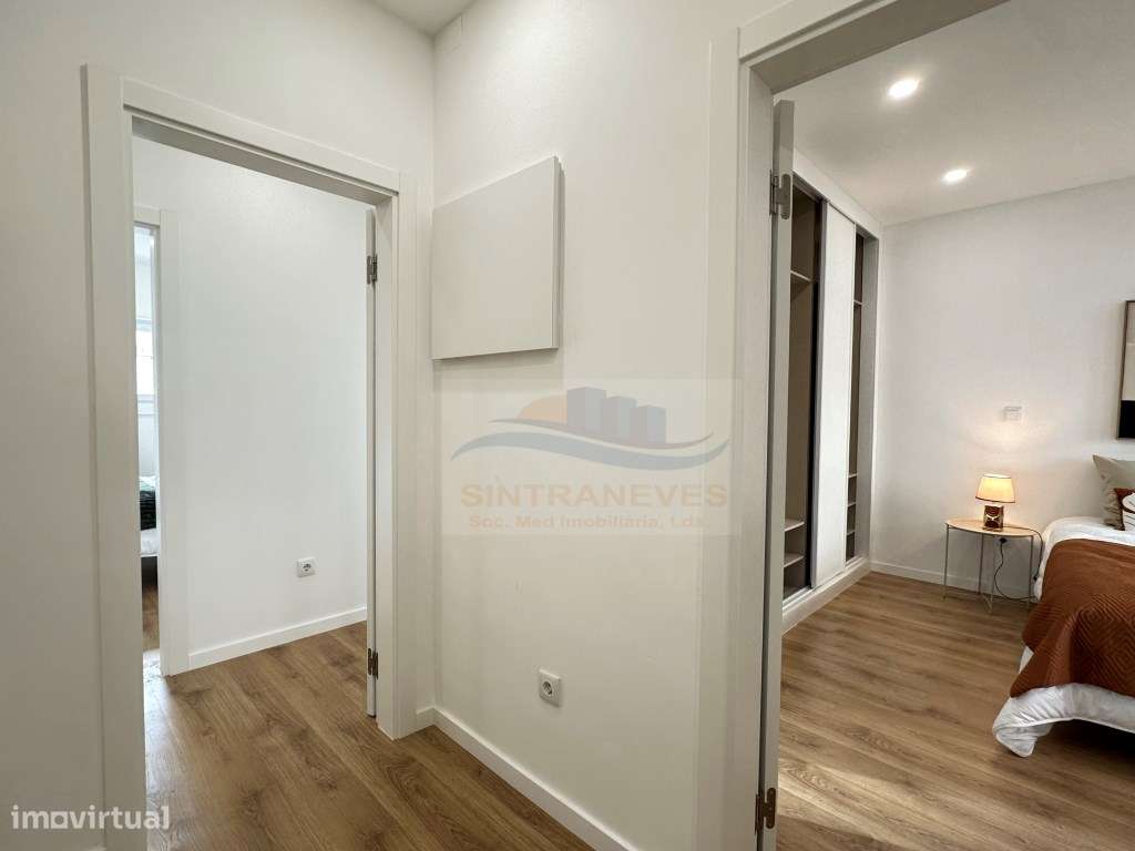 T3 Totalmente Remodelado em rua principal de Benfica - Grande imagem: 4/45