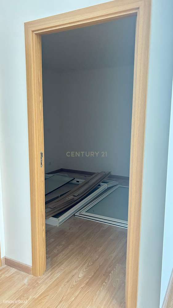 T1+1 no rés-do-chão | Edifício Palace, Fermentões – Guimarães-9