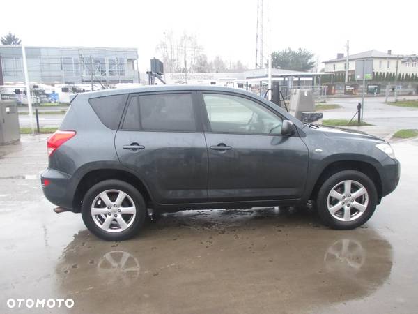 Toyota RAV4 2.0 VVT-i Sol - 6