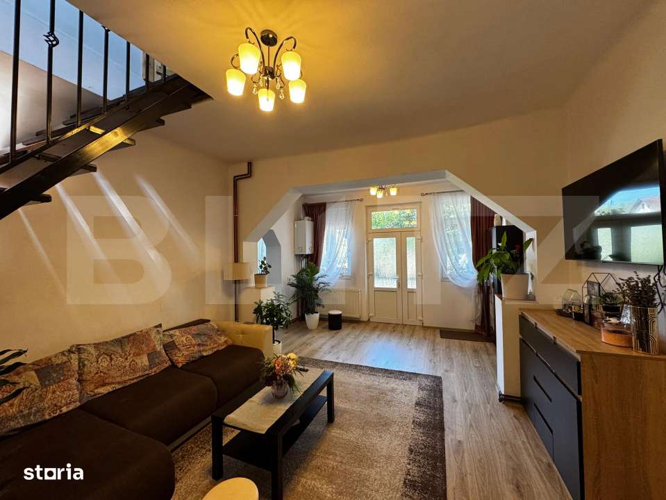 Casa individuala spatioasa, situata in orasul Teius - Imagine principală: 2/17