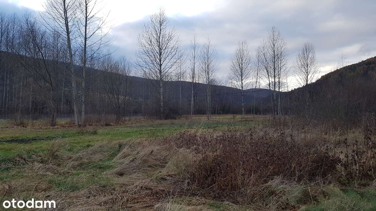 Uzbrojona działka w centrum Bóbrki obok Soliny, idealna pod parking! - Pełny obrazek: 4/14