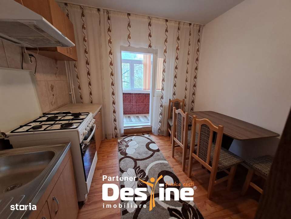 Apartament de inchiriat 2 camere, decomandat , Nicolina, 370 EURO - Imagine principală: 5/8