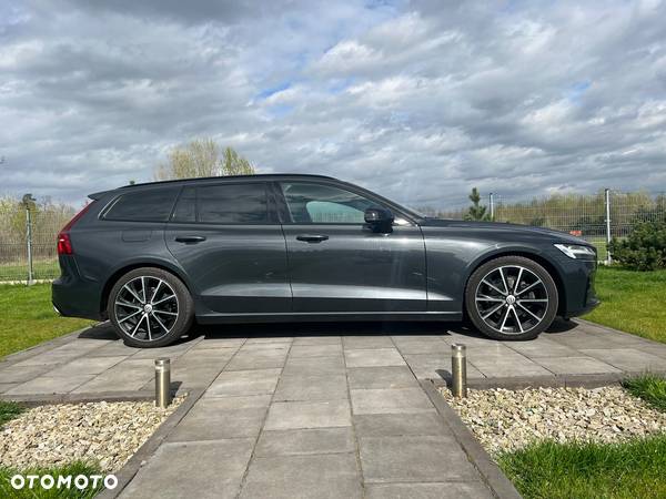 Volvo V60 D4 Geartronic R-Design - 4