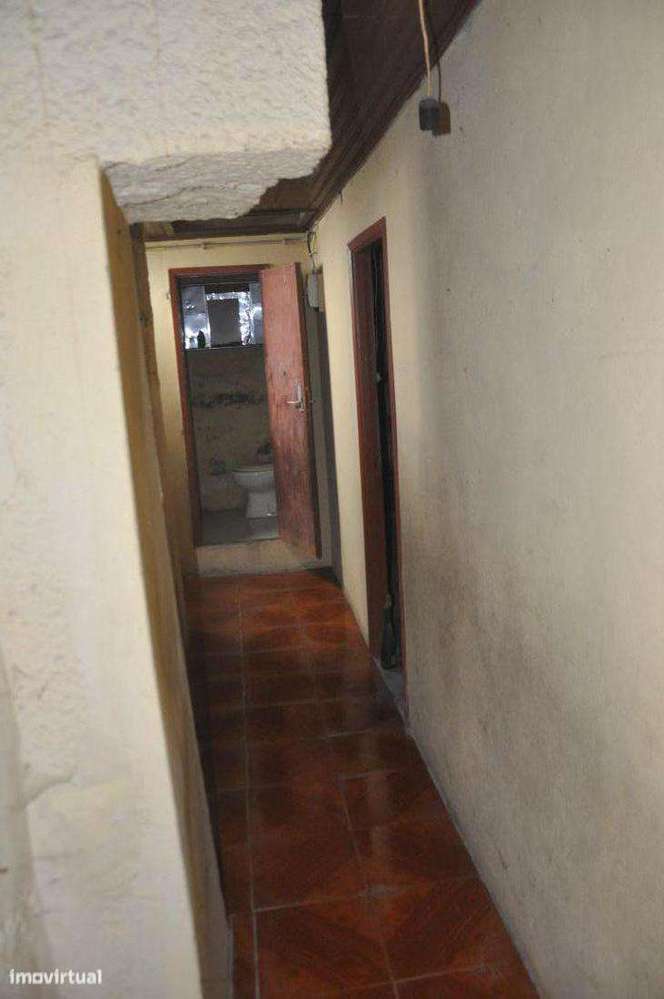 Casa para Restauro em Abação-14