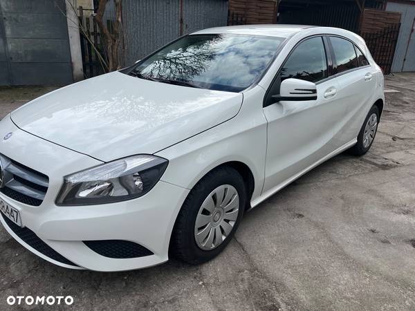 Mercedes-Benz Klasa A 180 (BlueEFFICIENCY) - 1