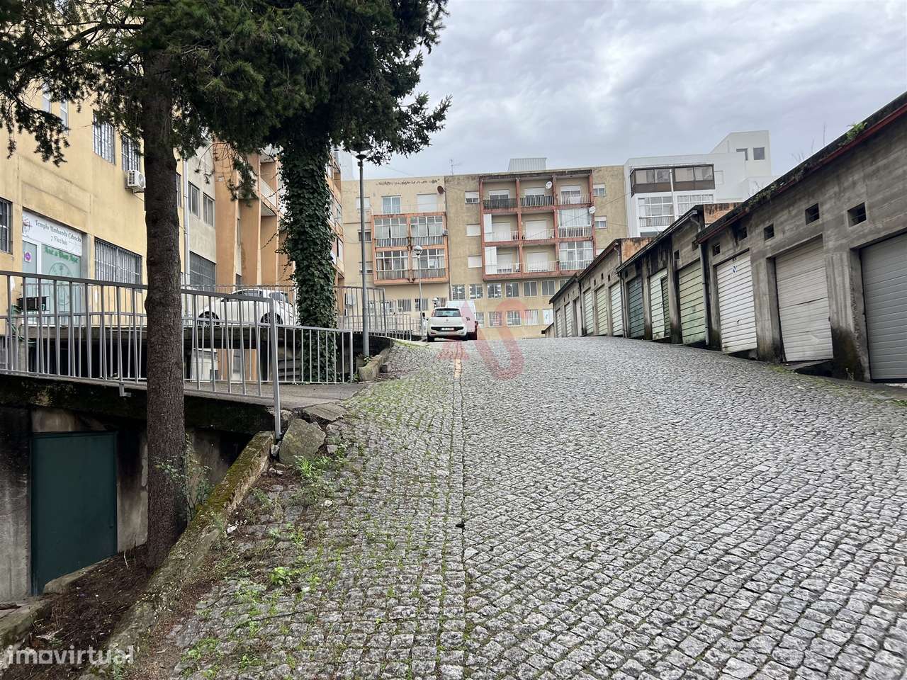 Armazém com 212 m2 em Vizela - Grande imagem: 2/7