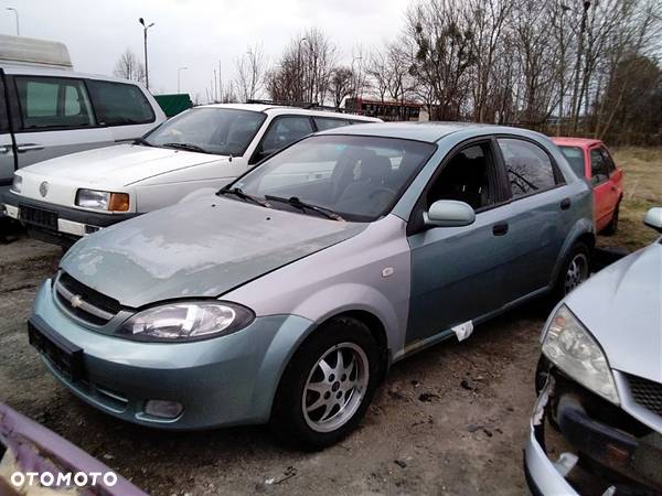 drzwi  CHEVROLET LACETTI  1.4B 04R. zderzak ,błotniki ,drzwi, lampy... - 4