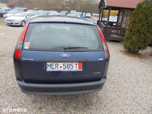 Ford Focus 1.8 TDCi Ambiente - 11