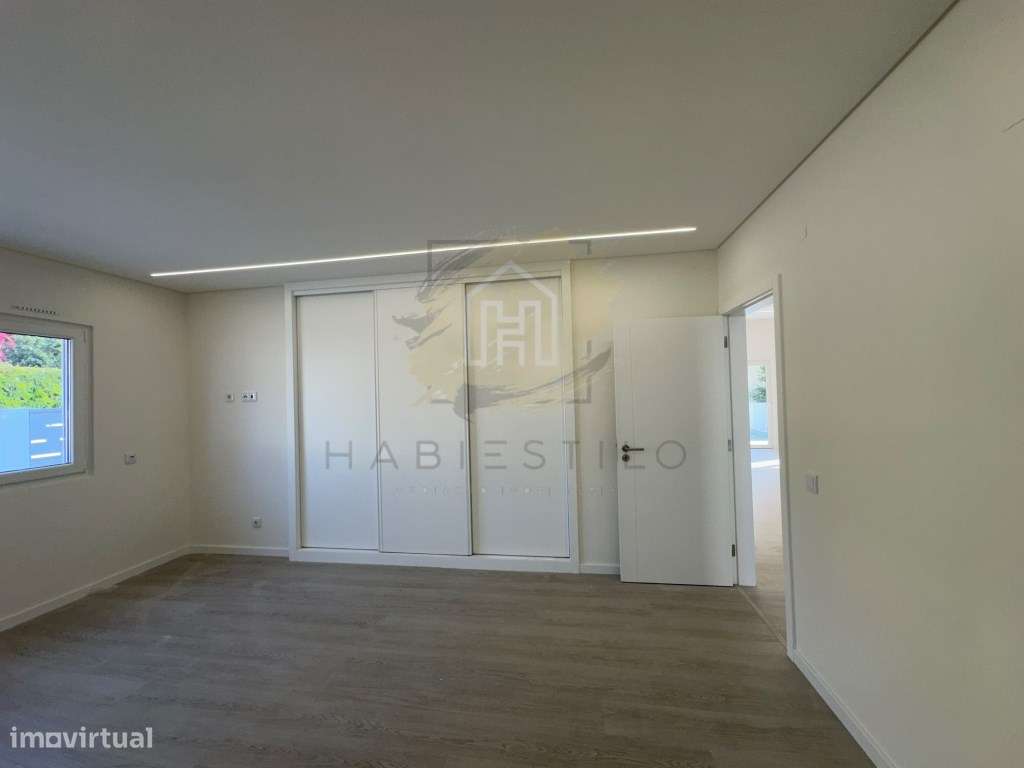 Luxuosa Moradia em Azeitão- Conforto e Elegância-21