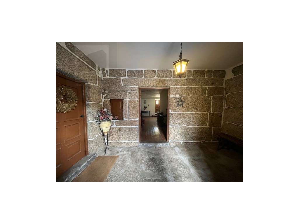 Moradia c/ Jardim Grande no Centro de Guimarães - Grande imagem: 3/55