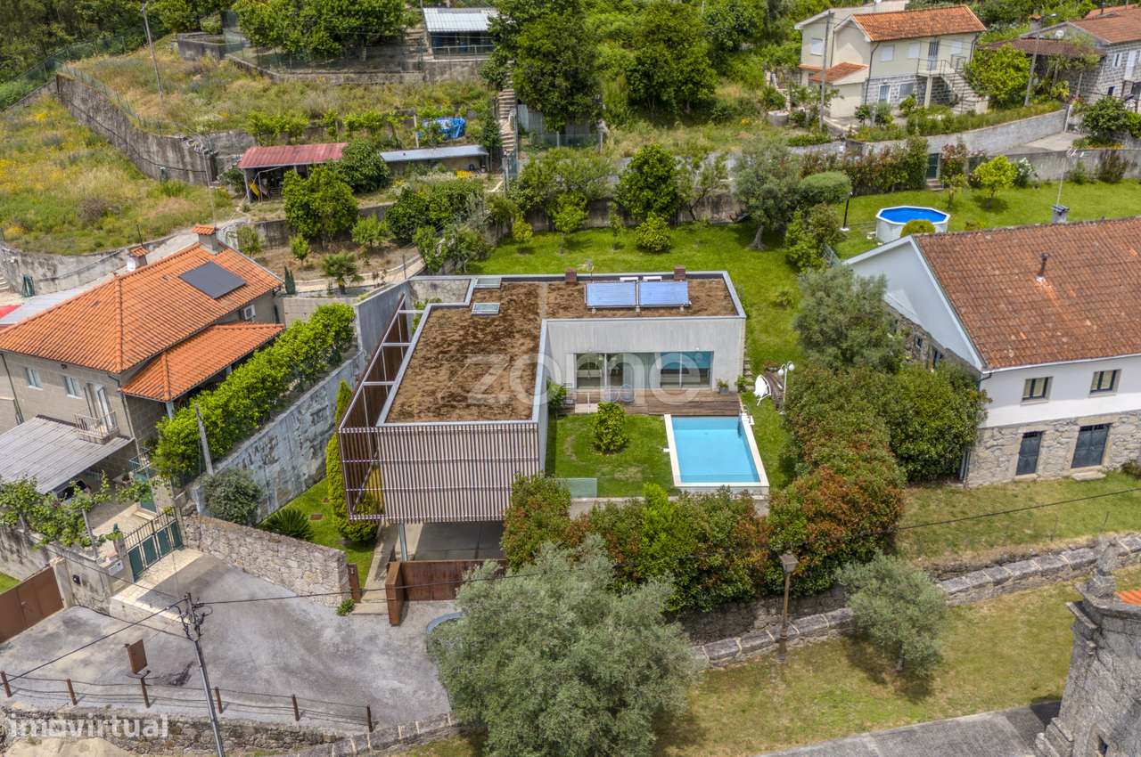 Moradia T3 moderna com piscina e jardins em Valdreu, Vila Verde - Grande imagem: 5/45