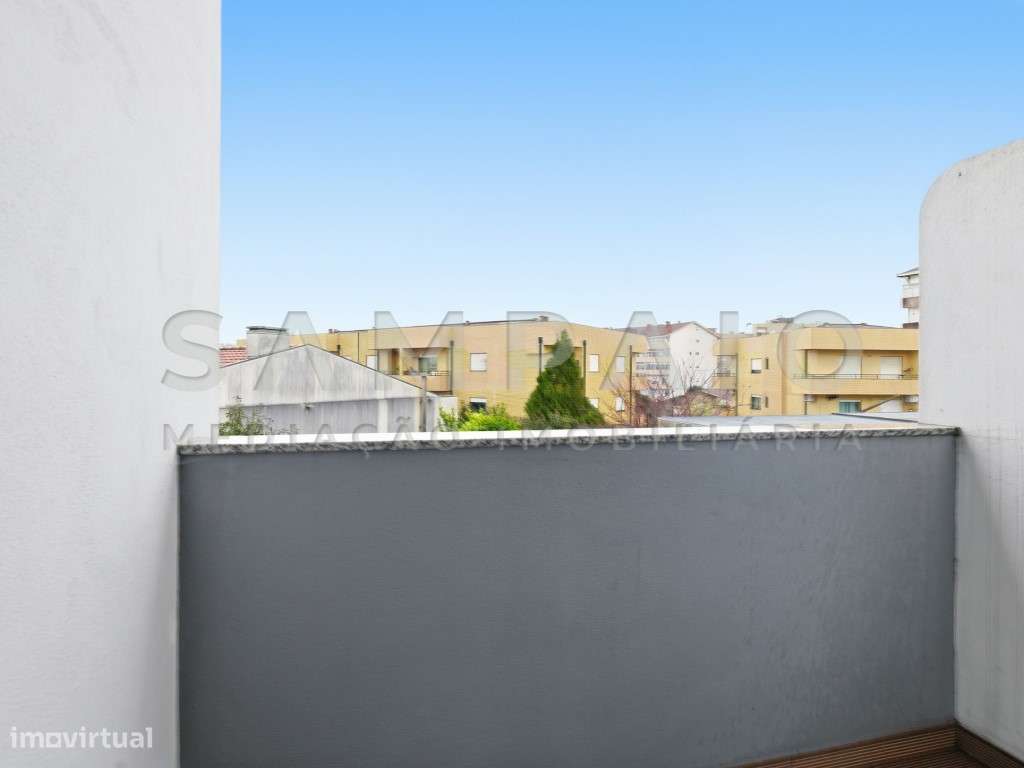 Apartamento T2 - Rio Tinto-23