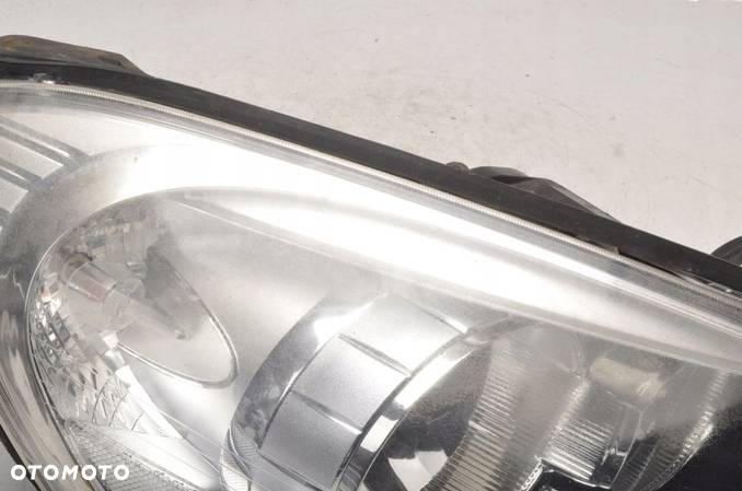 VOLVO S60 II V60 LAMPA PRAWA PRAWY PRZÓD 31299997 - 3