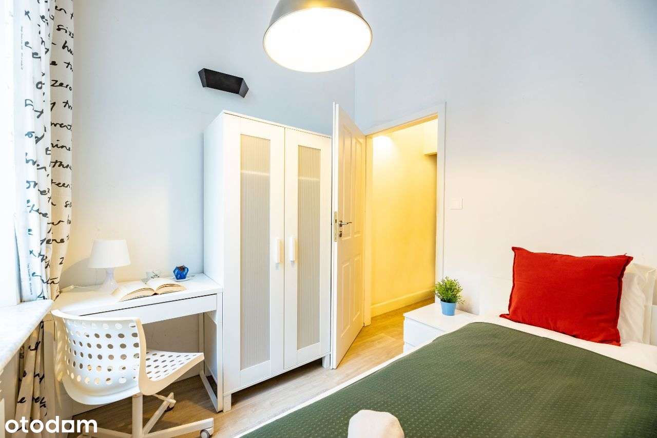 Trzypokojowe mieszkanie w zabytkowej kamienicy-6