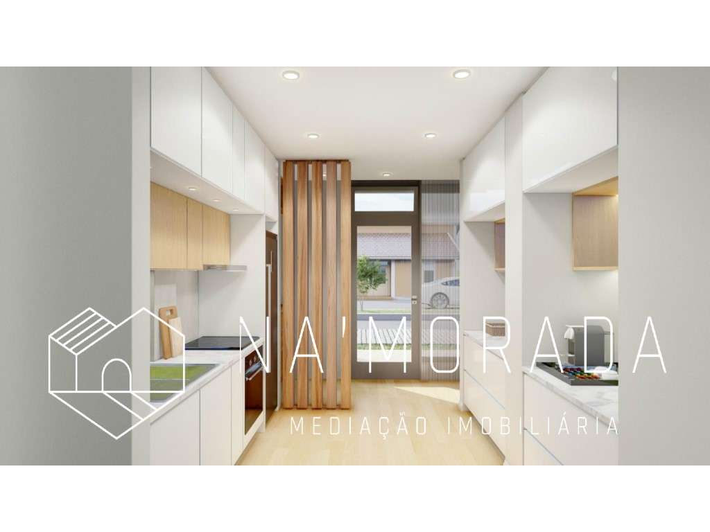 Loja com 82m2 c/ arrumos, convertível em habitação, para venda em L... - Grande imagem: 4/26