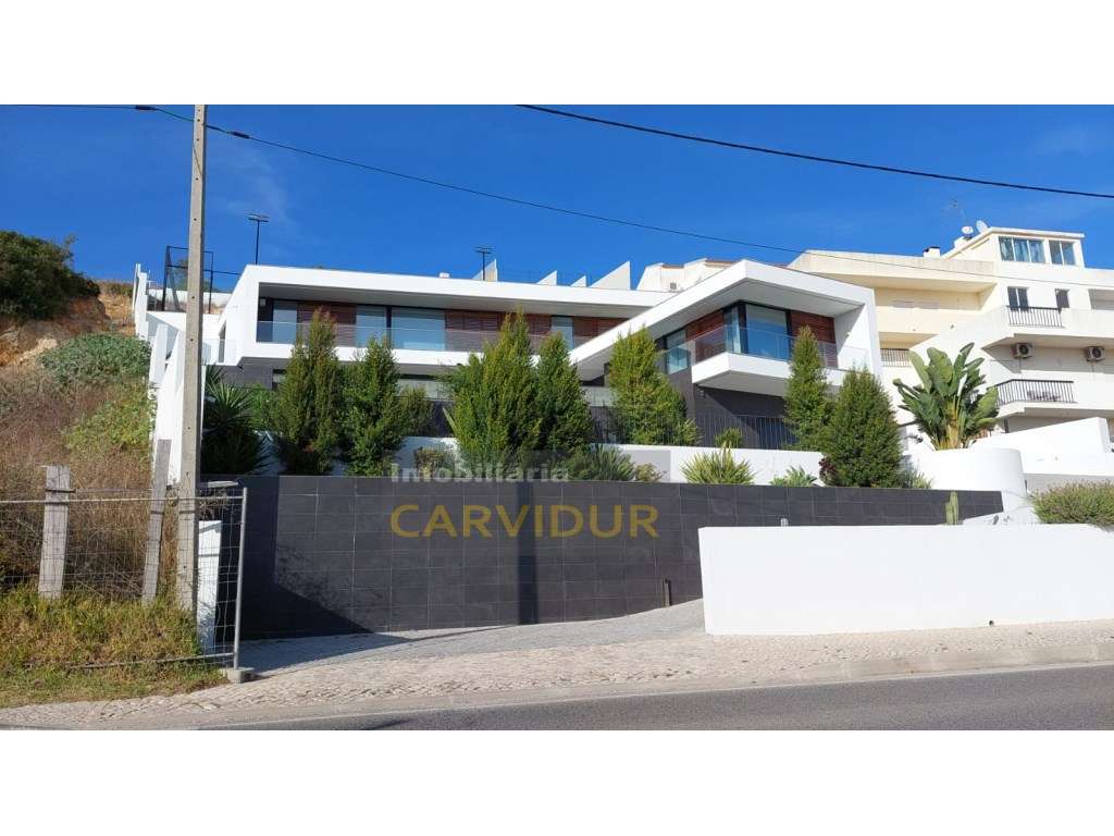 Moradia T5 de Luxo com Piscina Infinita ,Campo de Padel e Elevador ...-50