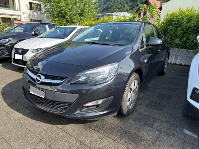 Opel Astra J 2013