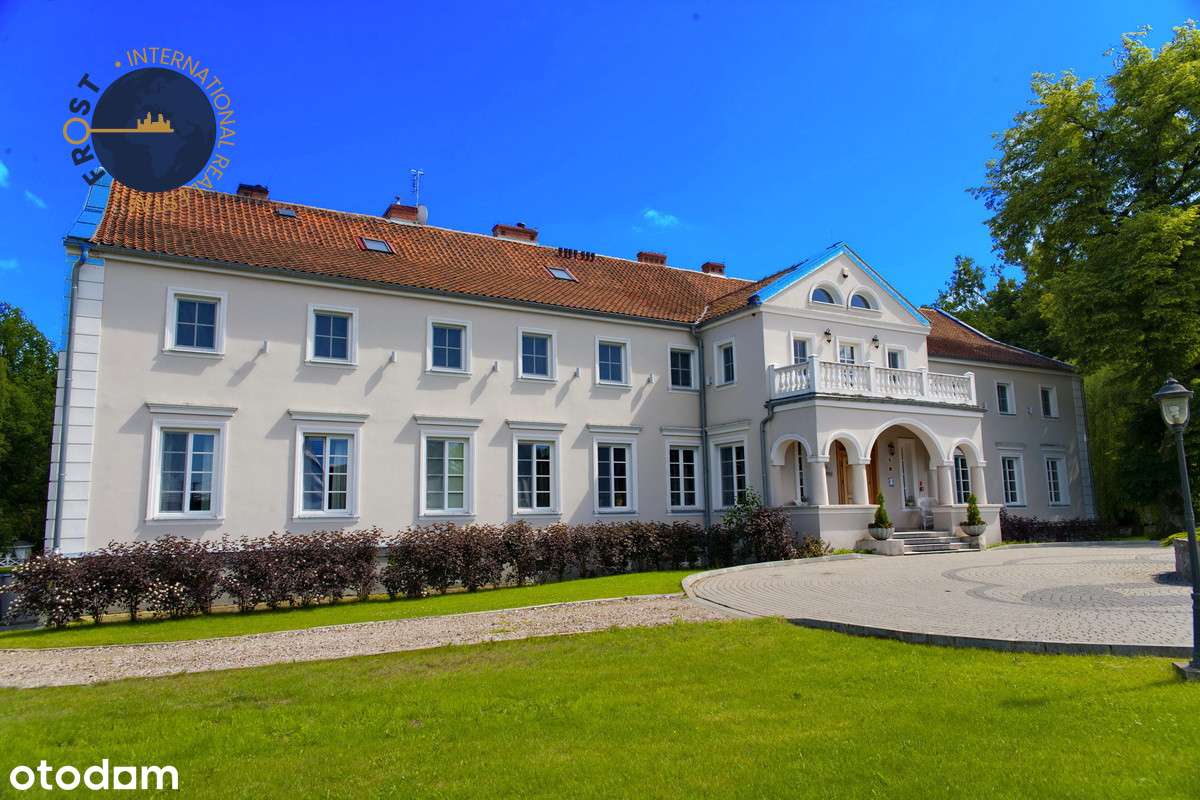 Butikowy hotel - zespół dworsko-pałacowy-1