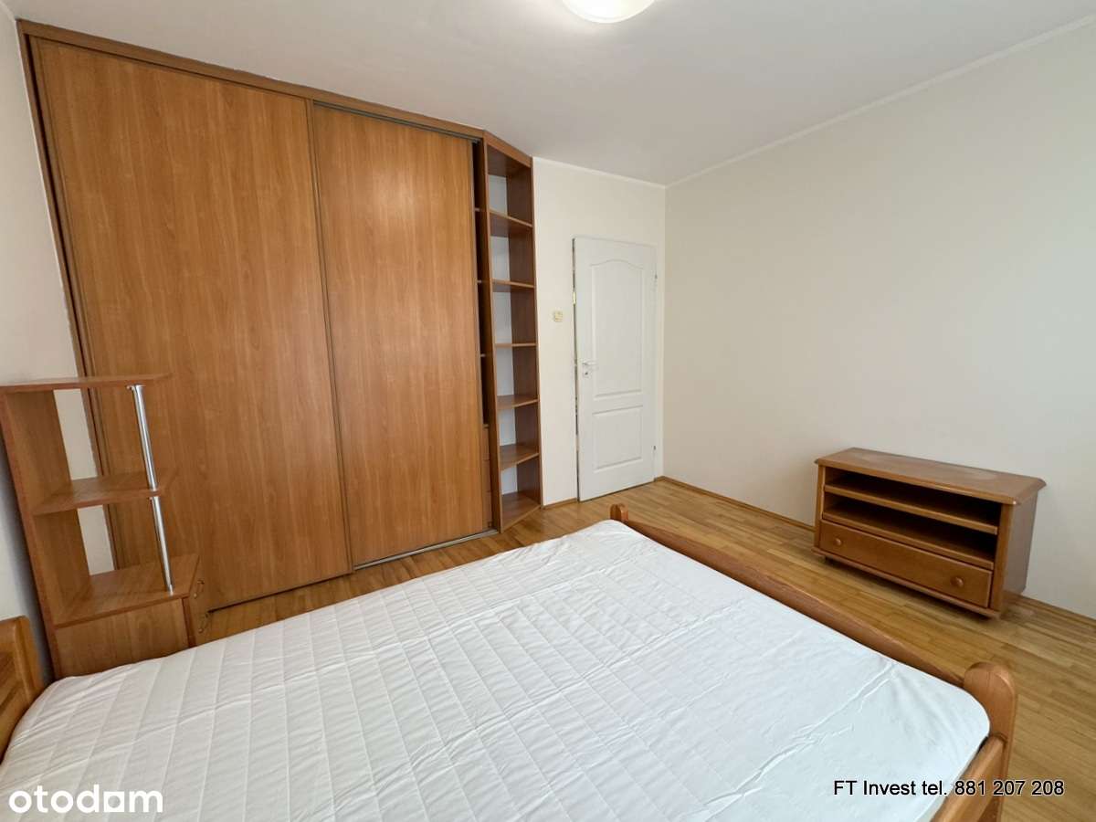 w pełni rozkładowe, dwustronne 3 os. pokoje,2 balkony,piwnica, GARAŻ !-7