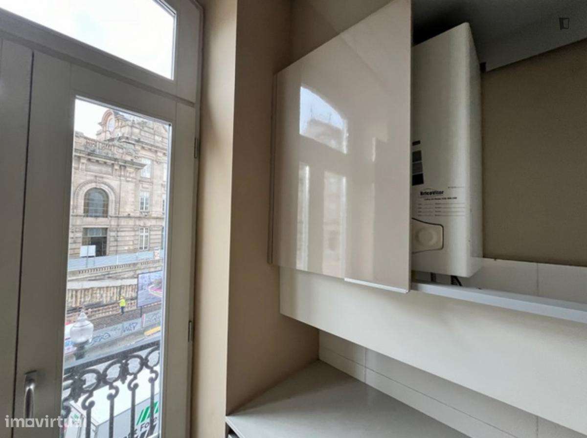 Apartamento com 1 quartos - localizado em Sé Porto - Grande imagem: 5/15