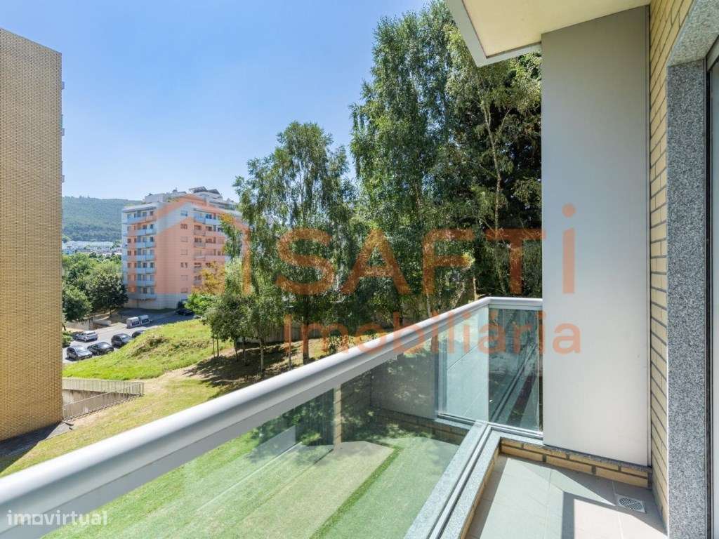 Apartamento T3 em Fraião-Braga-13