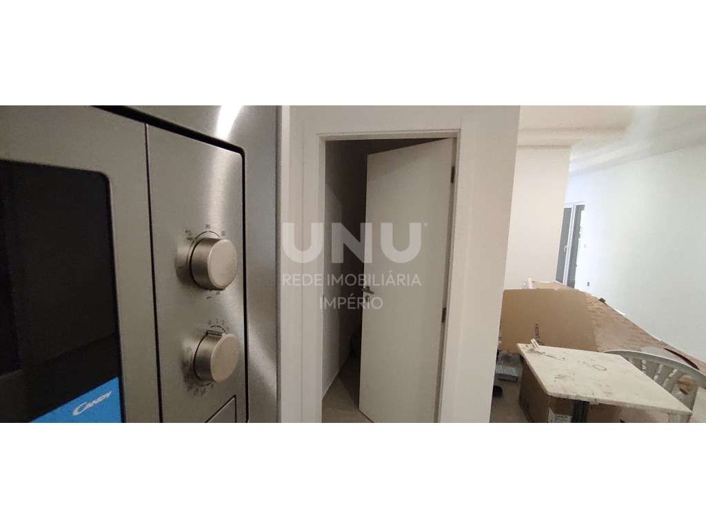 MORADIA PREMIUM TRIPLEX 5 ASSOALHADAS em Fernão Ferro 3 WC-39