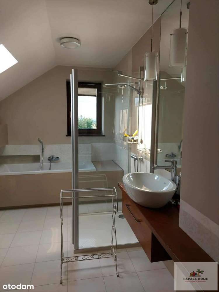 Piękny dom w otoczeniu zieleni *Kraków Lusina*-8