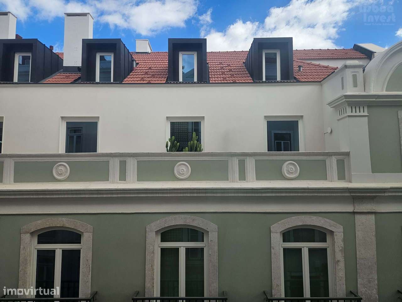 Vendo T2  remodelado em predio totalmente remodelado Terraço vista Rio-2