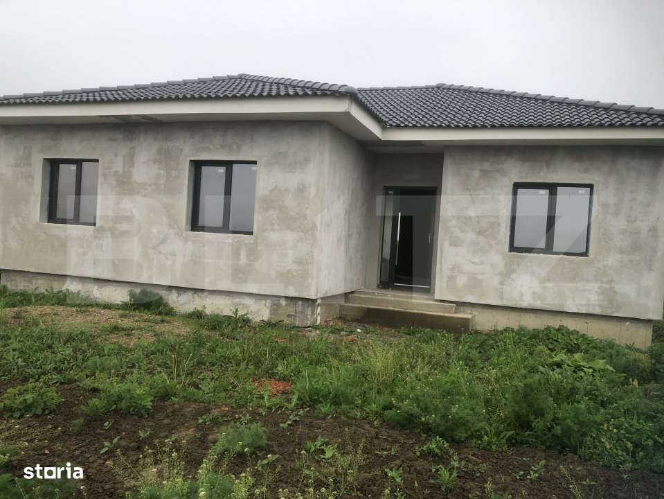 Casa Semifinisata, intre Odoreu si Martinesti - Imagine principală: 2/6