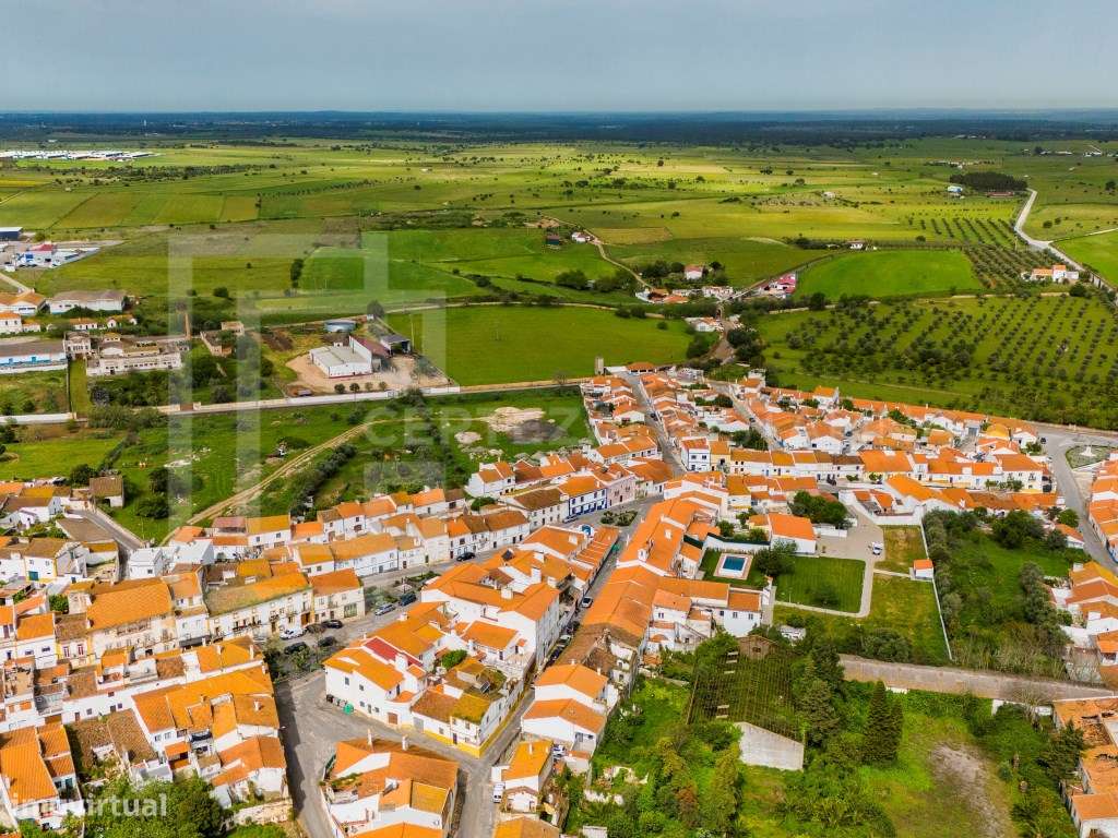 Dois Prédios para Reabilitar no Centro de Sousel - Uma Oportunidade...-10